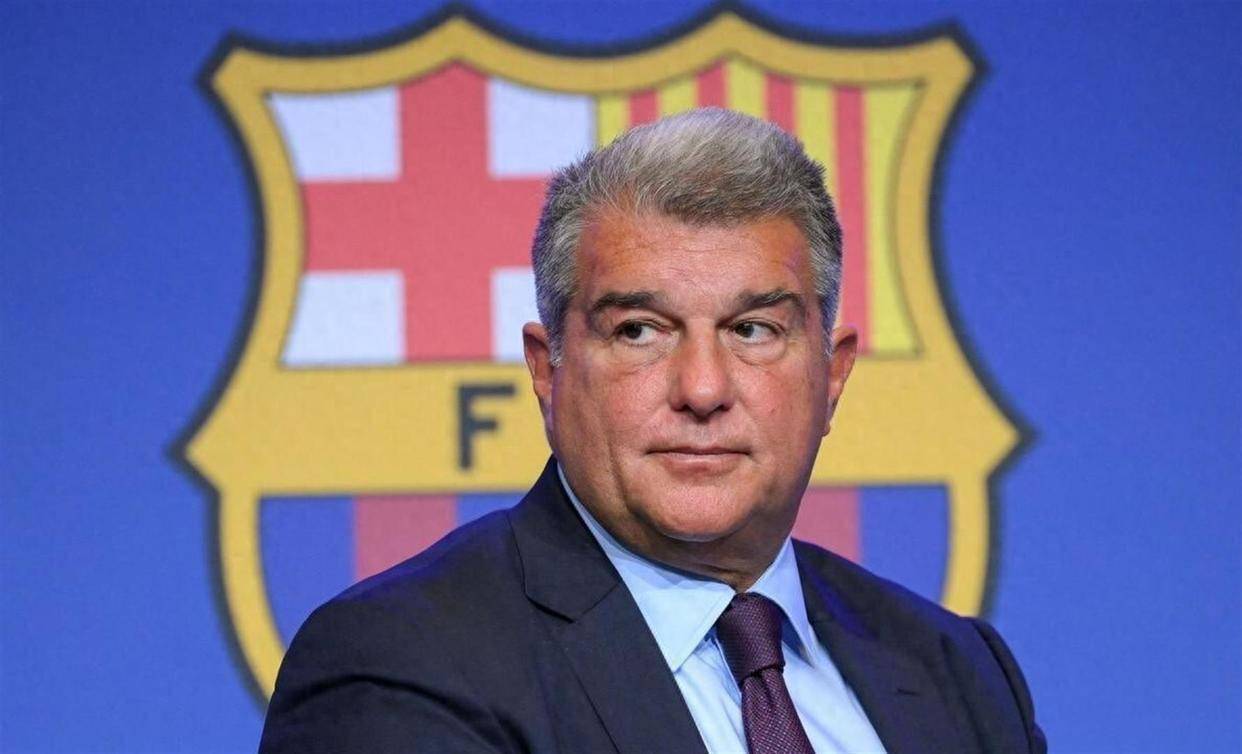 西甲一纸通知让巴萨彻底“解封”！豪掷8000万后，再追1亿神锋，却为3000万买断费纠结？